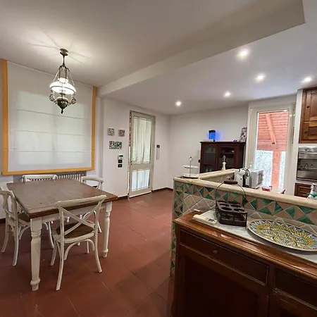 Mondello Key Loft Tatil Evi